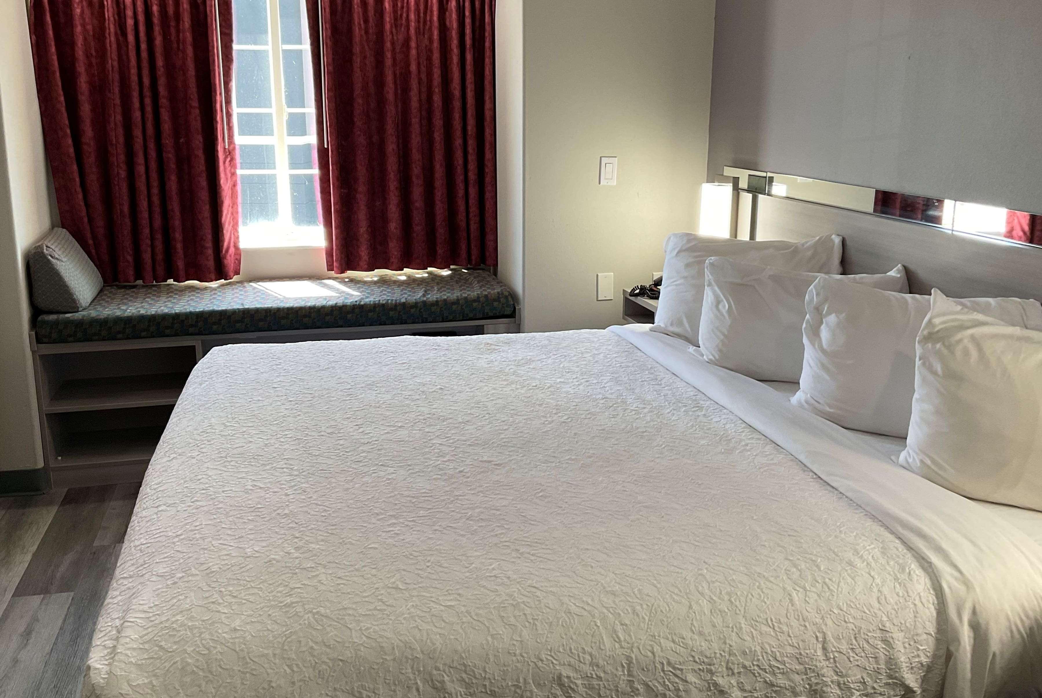 Microtel Inn And Suites Clarksville Ngoại thất bức ảnh