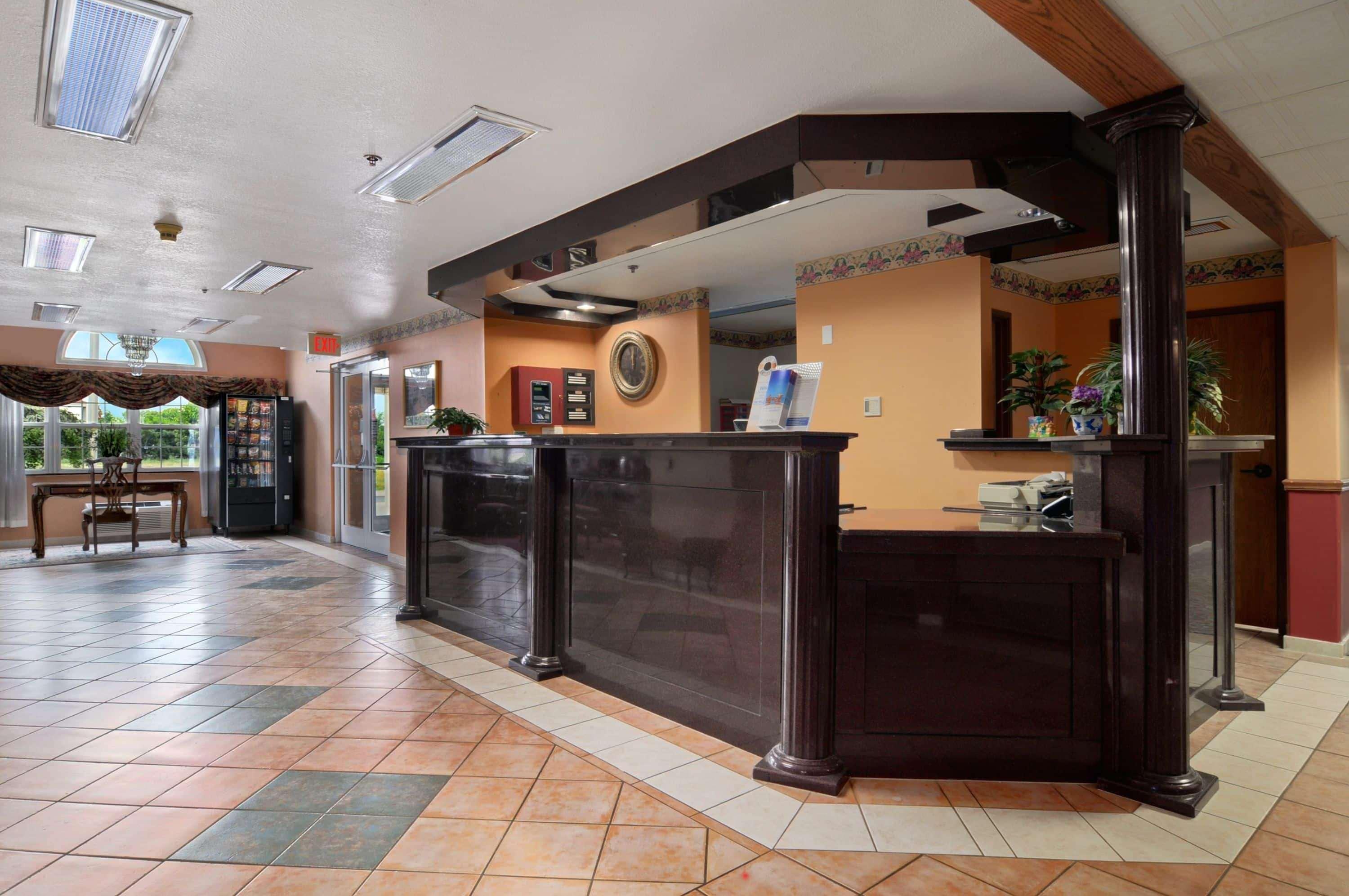Microtel Inn And Suites Clarksville Ngoại thất bức ảnh