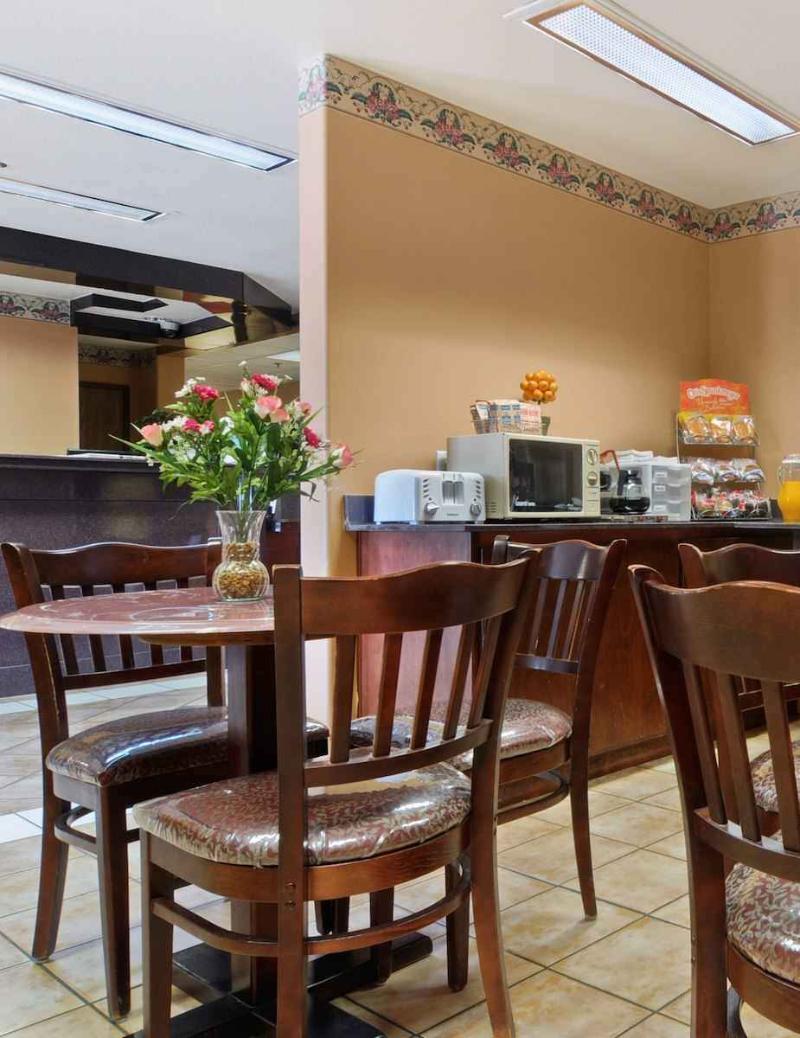 Microtel Inn And Suites Clarksville Ngoại thất bức ảnh